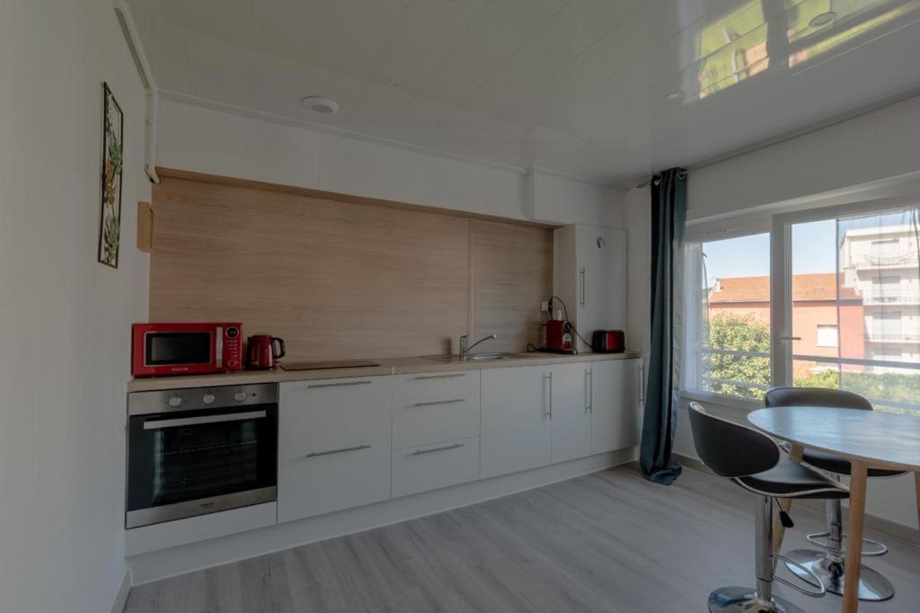 Le Franklin Apartment แซงต์-เอเตียน ภายนอก รูปภาพ